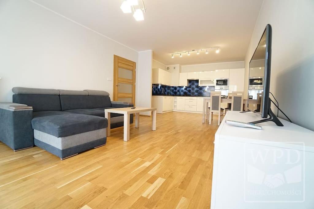 Big Apartment - Old Town - 3 Rooms - Private Parking Breslavia Esterno foto