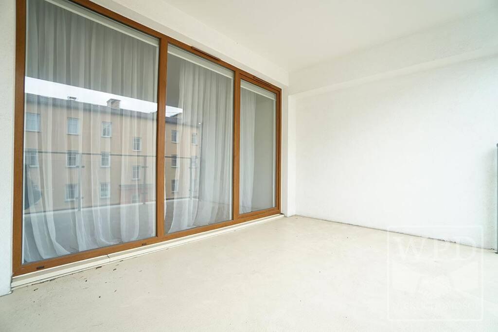 Big Apartment - Old Town - 3 Rooms - Private Parking Breslavia Esterno foto