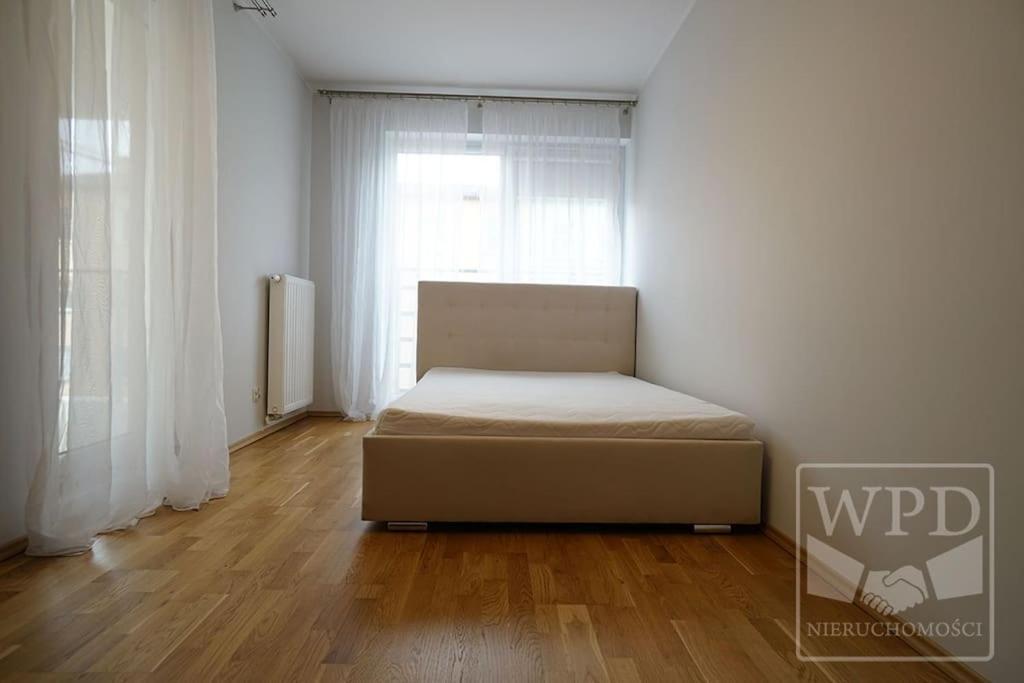 Big Apartment - Old Town - 3 Rooms - Private Parking Breslavia Esterno foto