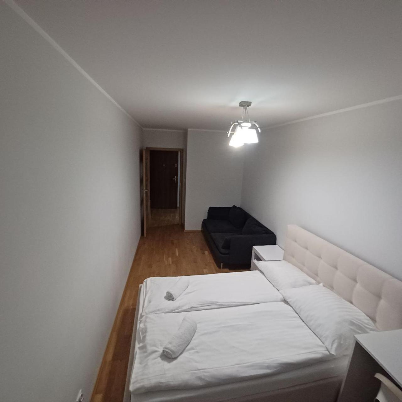 Big Apartment - Old Town - 3 Rooms - Private Parking Breslavia Esterno foto